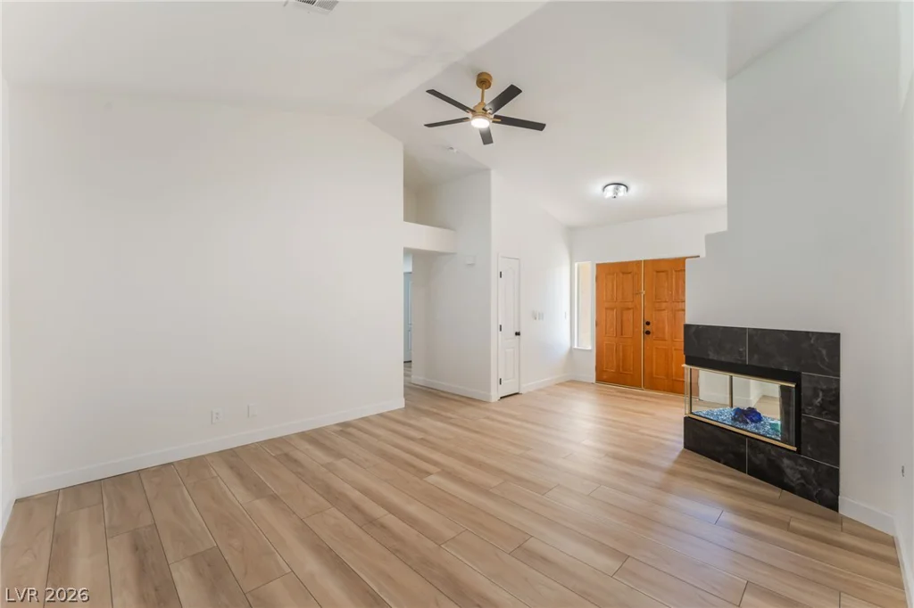 4921 Country Breeze Ct, North Las Vegas, NV 89031