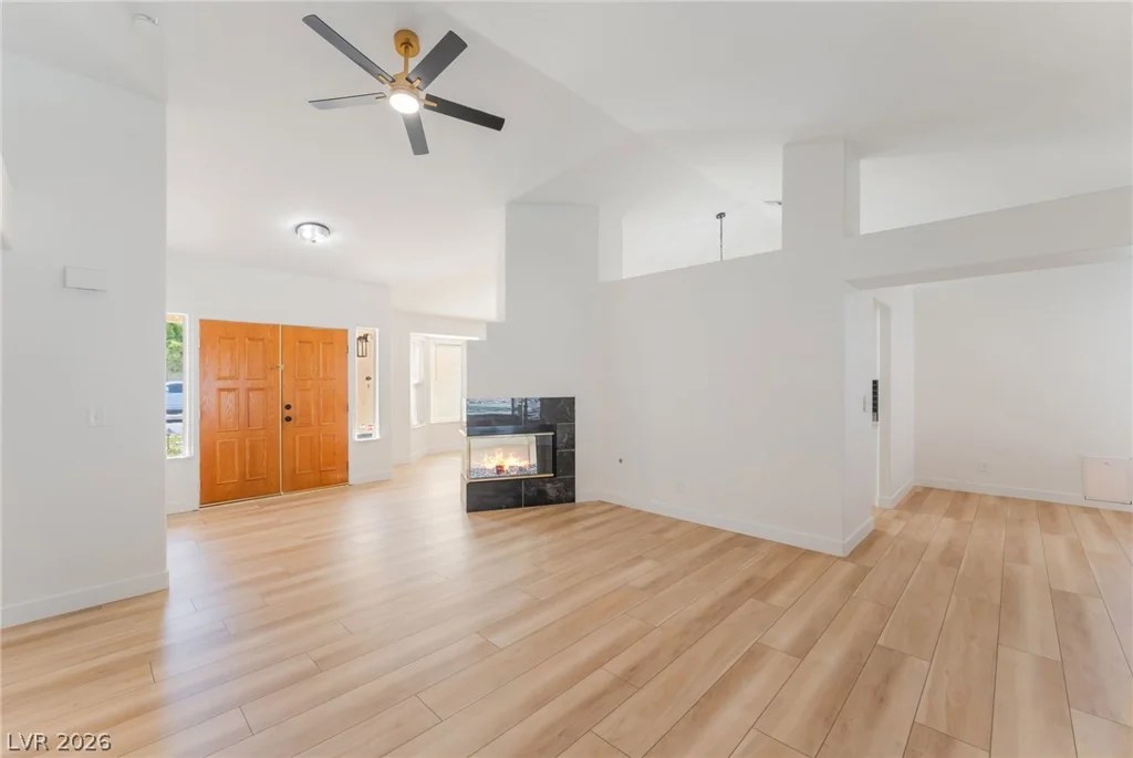 4921 Country Breeze Ct, North Las Vegas, NV 89031