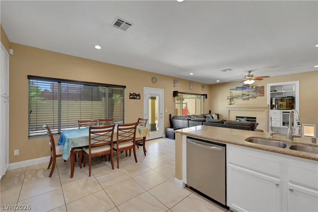 9229 Valador, Las Vegas, NV 89129