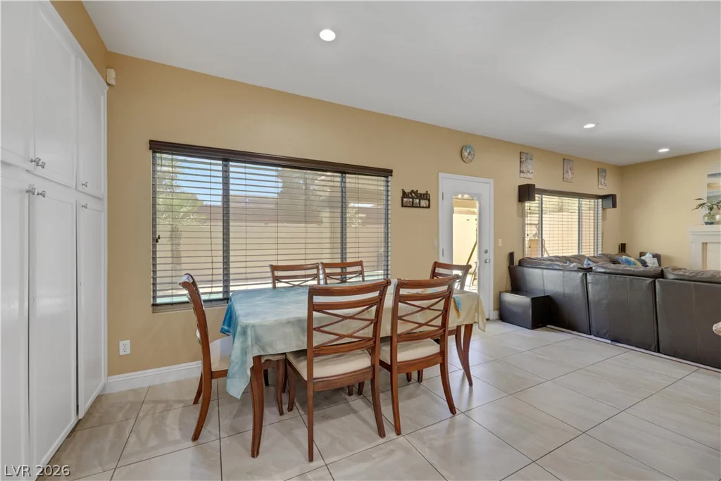 9229 Valador, Las Vegas, NV 89129