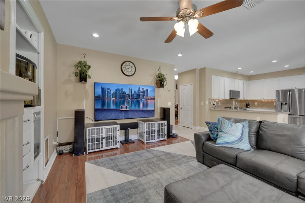 9229 Valador, Las Vegas, NV 89129