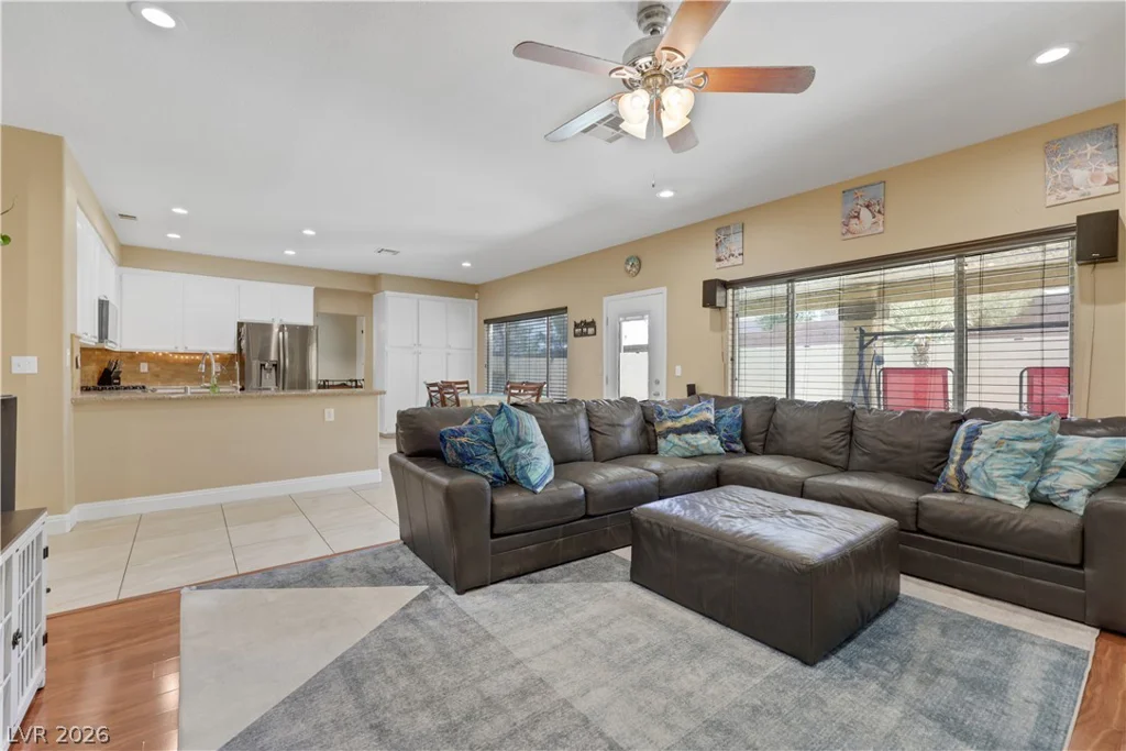 9229 Valador, Las Vegas, NV 89129