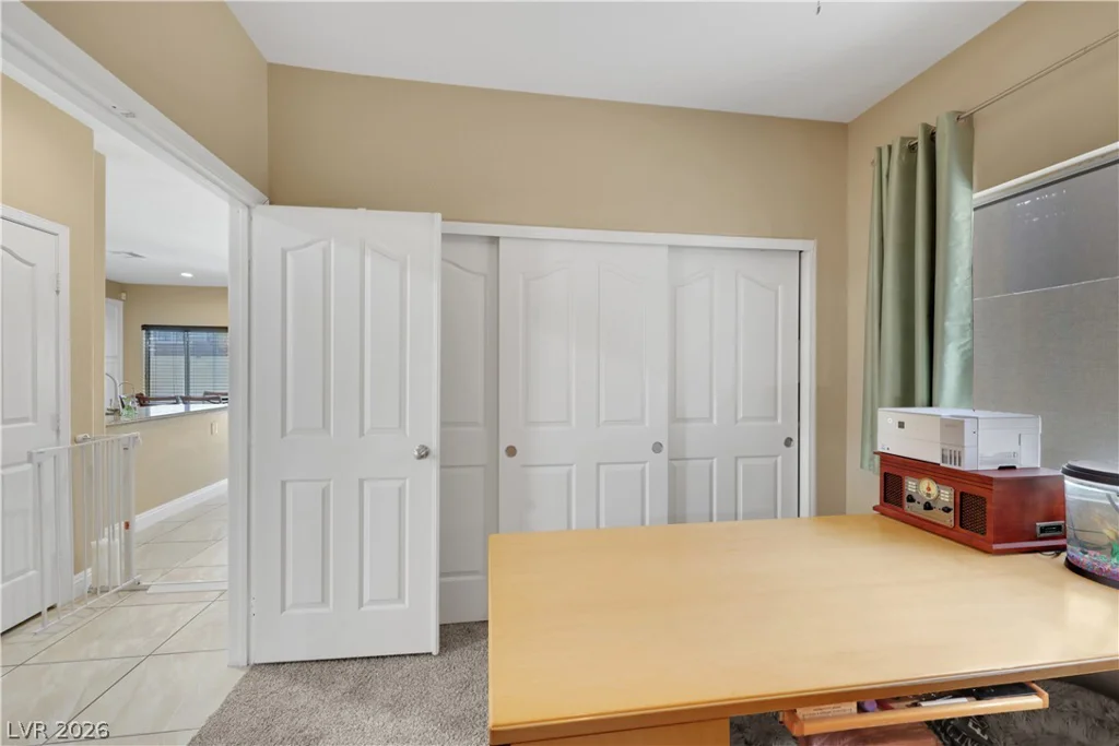 9229 Valador, Las Vegas, NV 89129