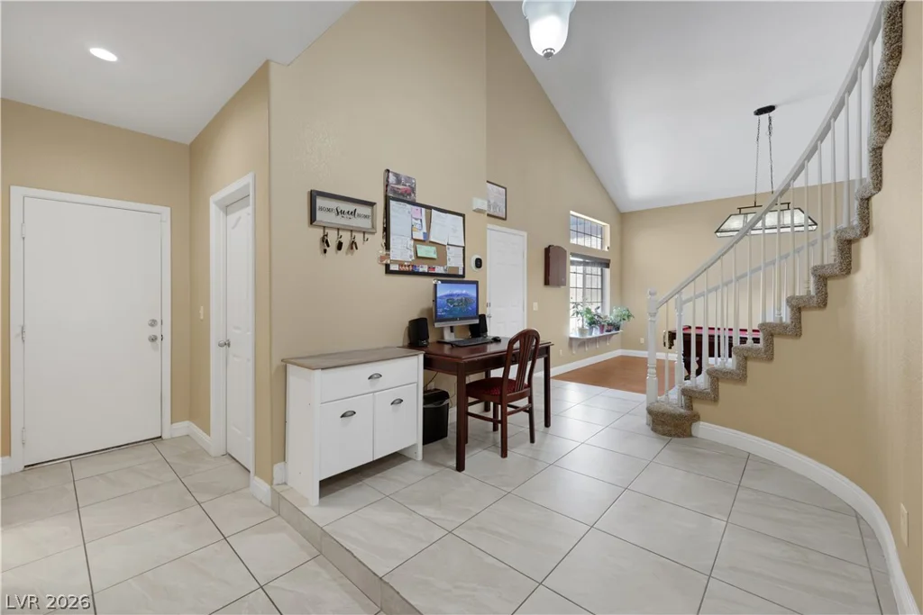 9229 Valador, Las Vegas, NV 89129