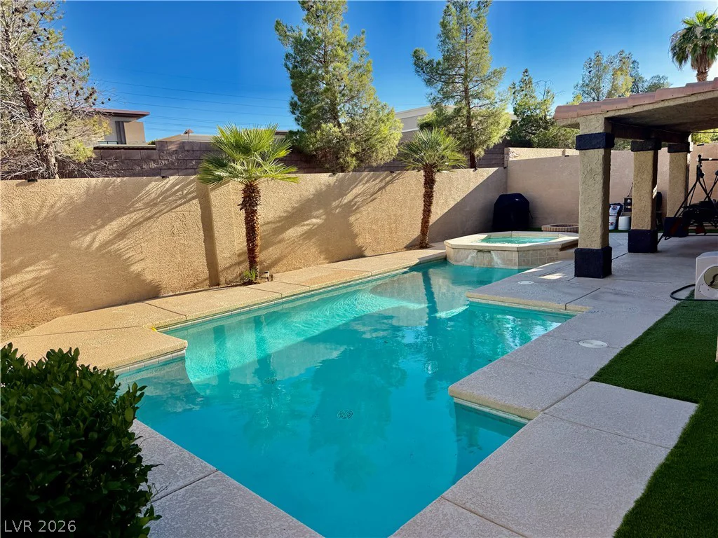 9229 Valador, Las Vegas, NV 89129