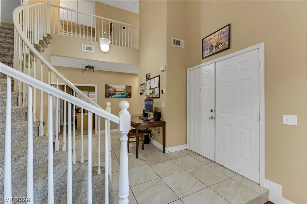 9229 Valador, Las Vegas, NV 89129
