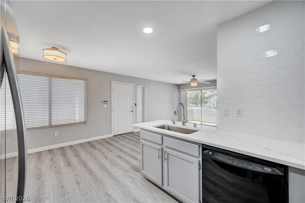 3425 RUSSELL, Las Vegas, NV 89120