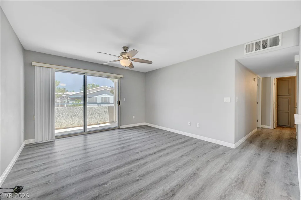 3425 RUSSELL, Las Vegas, NV 89120
