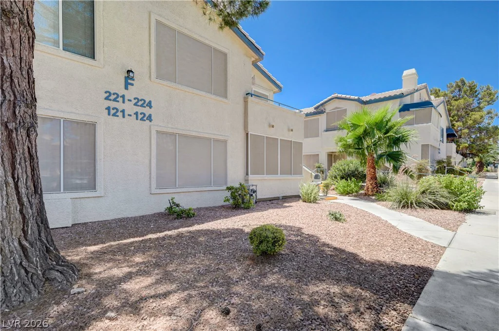 3425 RUSSELL, Las Vegas, NV 89120