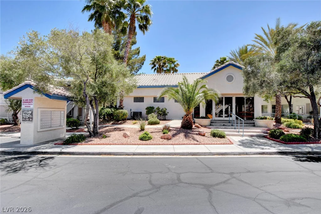 3425 RUSSELL, Las Vegas, NV 89120
