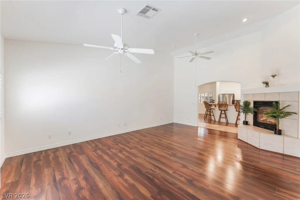 8096 Chestnut Glen, Las Vegas, NV 89131