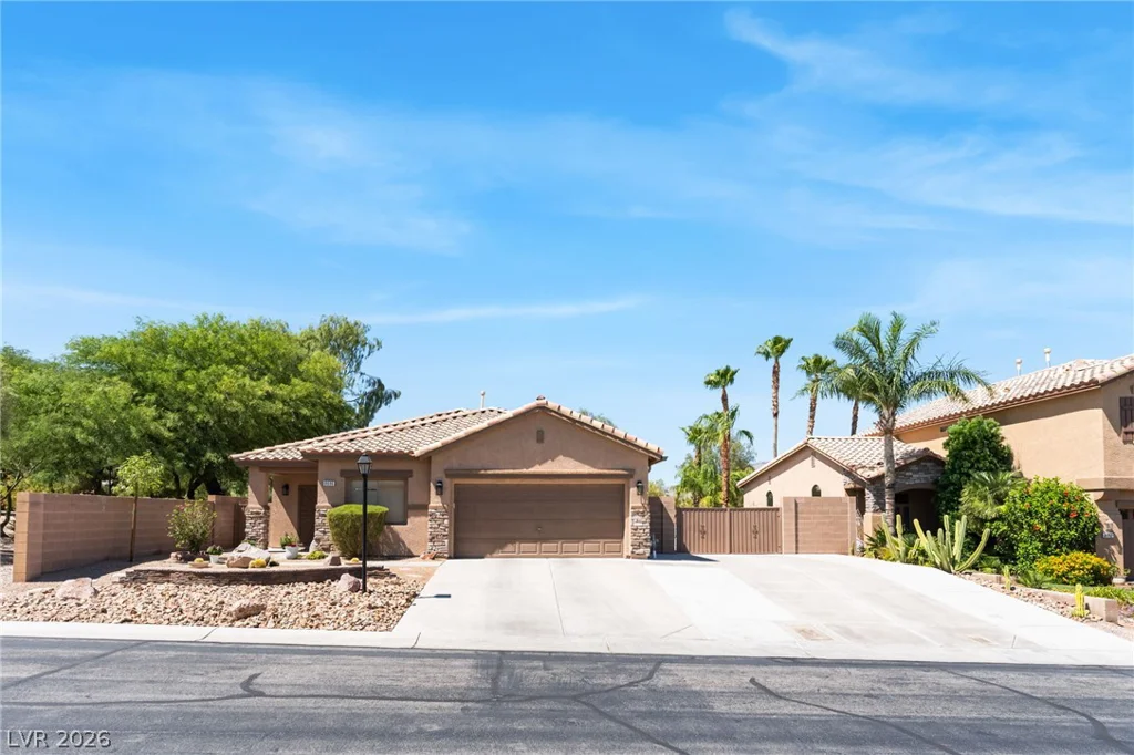 8096 Chestnut Glen, Las Vegas, NV 89131