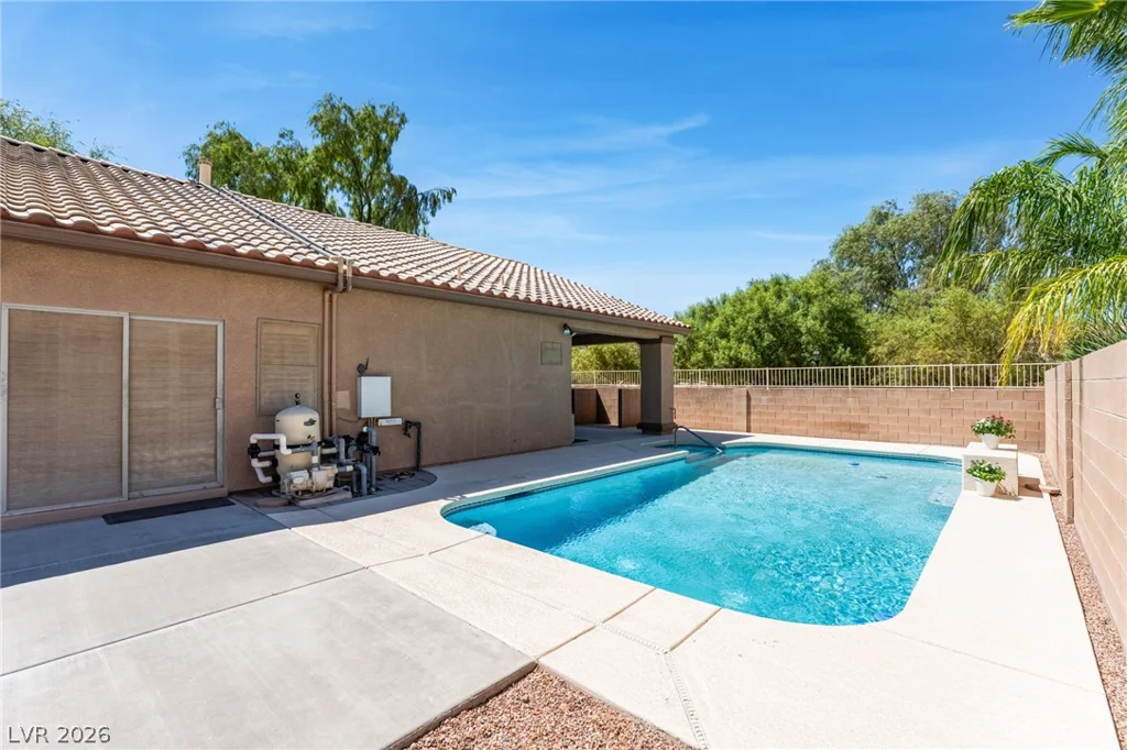 8096 Chestnut Glen, Las Vegas, NV 89131