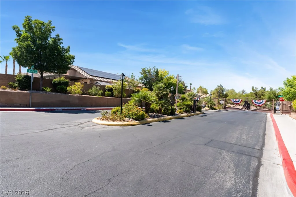 8096 Chestnut Glen, Las Vegas, NV 89131