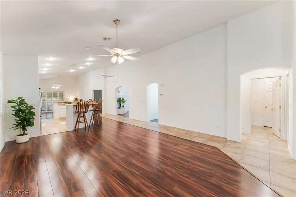 8096 Chestnut Glen, Las Vegas, NV 89131