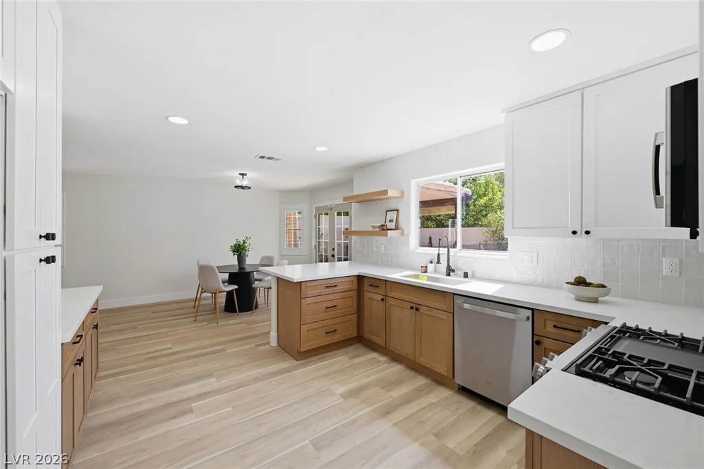 17 Golf View, Henderson, NV 89074