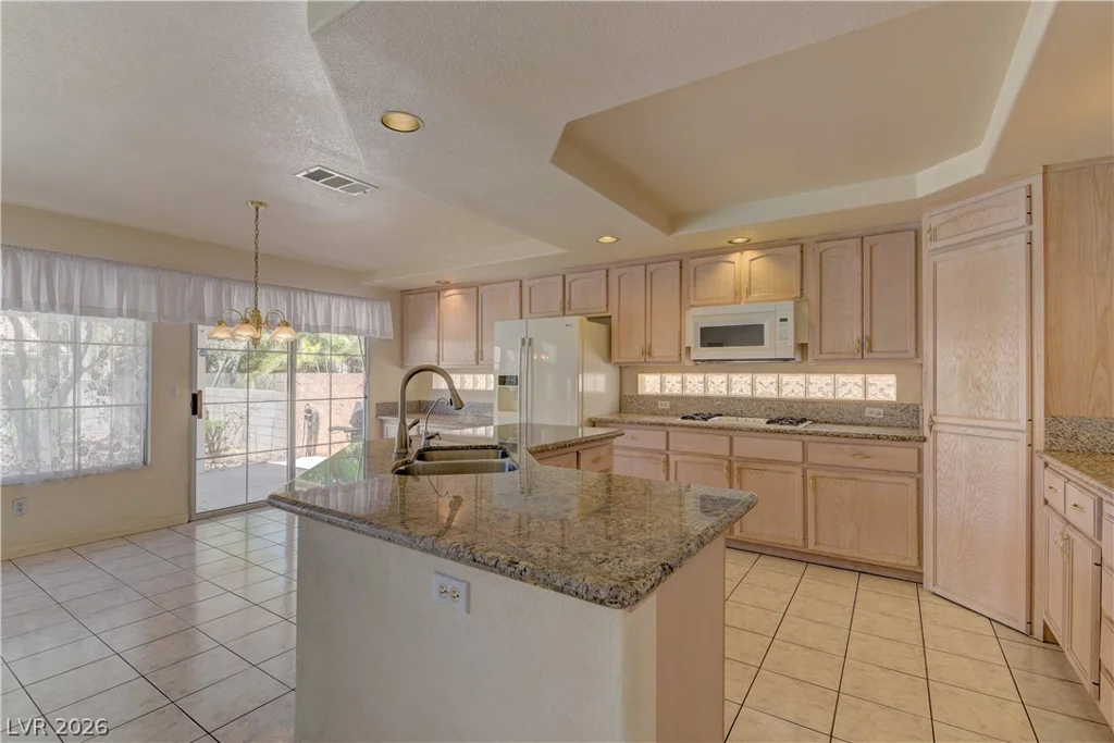 11 Old Lake, Henderson, NV 89074
