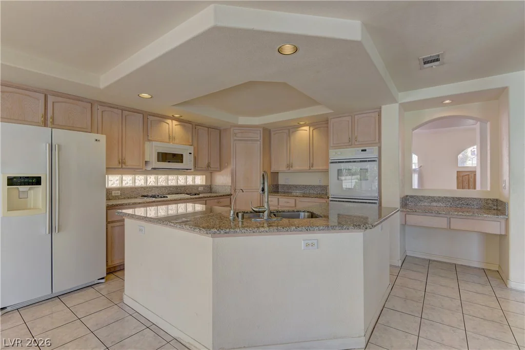 11 Old Lake, Henderson, NV 89074