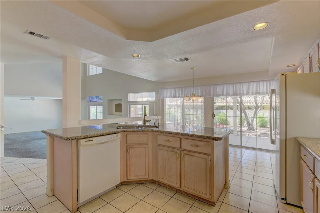 11 Old Lake, Henderson, NV 89074