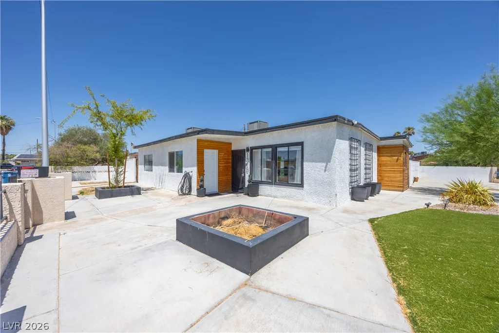 1310 Eastwood, Las Vegas, NV 89104