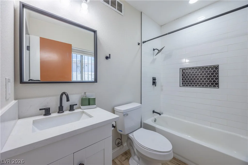 1310 Eastwood, Las Vegas, NV 89104