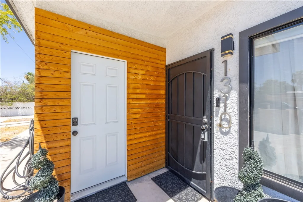 1310 Eastwood, Las Vegas, NV 89104