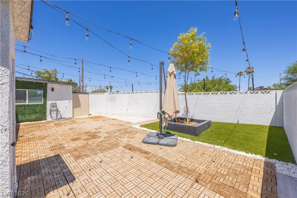 1310 Eastwood, Las Vegas, NV 89104