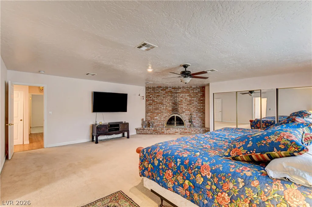 3753 Meadowcrest, Las Vegas, NV 89121