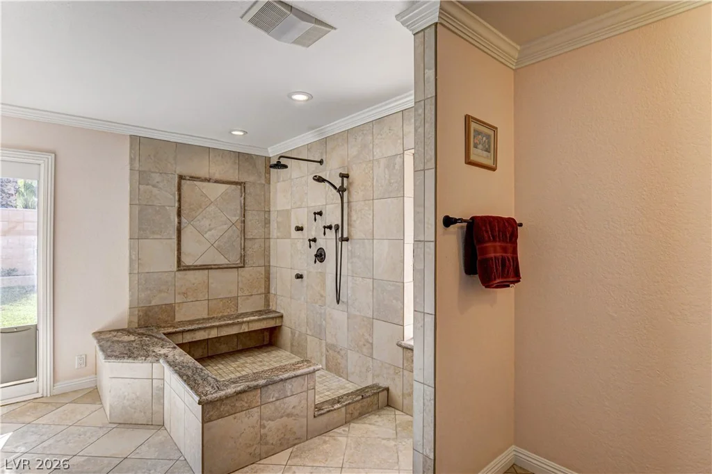 3753 Meadowcrest, Las Vegas, NV 89121