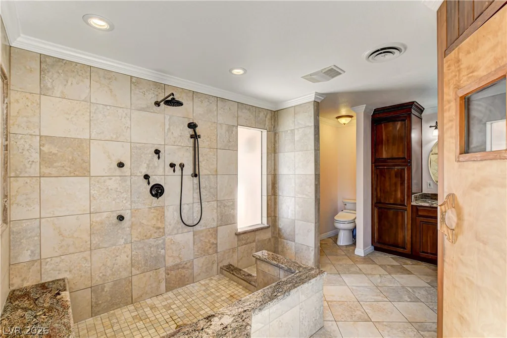 3753 Meadowcrest, Las Vegas, NV 89121