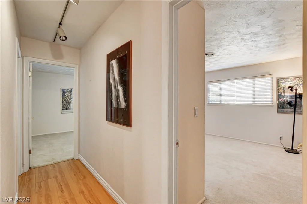 3753 Meadowcrest, Las Vegas, NV 89121
