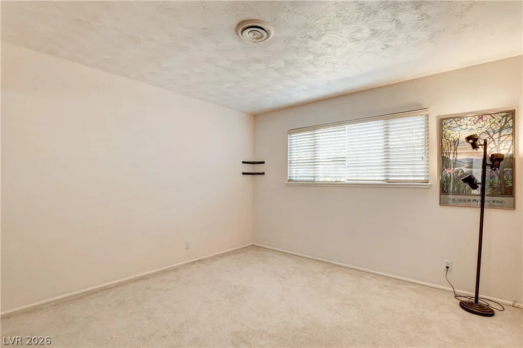 3753 Meadowcrest, Las Vegas, NV 89121