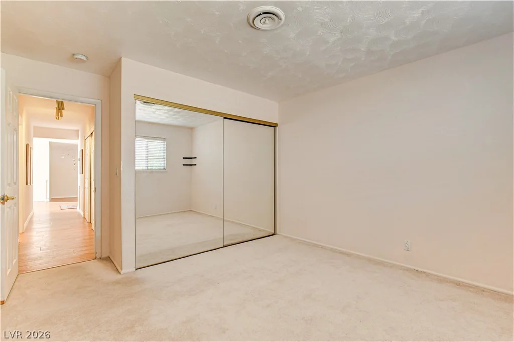 3753 Meadowcrest, Las Vegas, NV 89121
