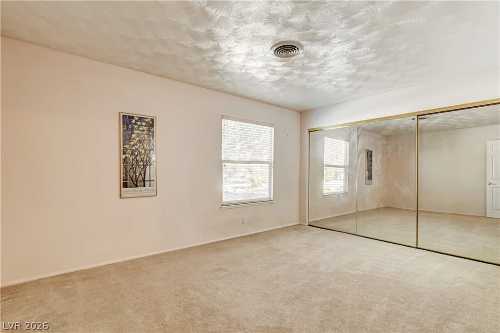 3753 Meadowcrest, Las Vegas, NV 89121