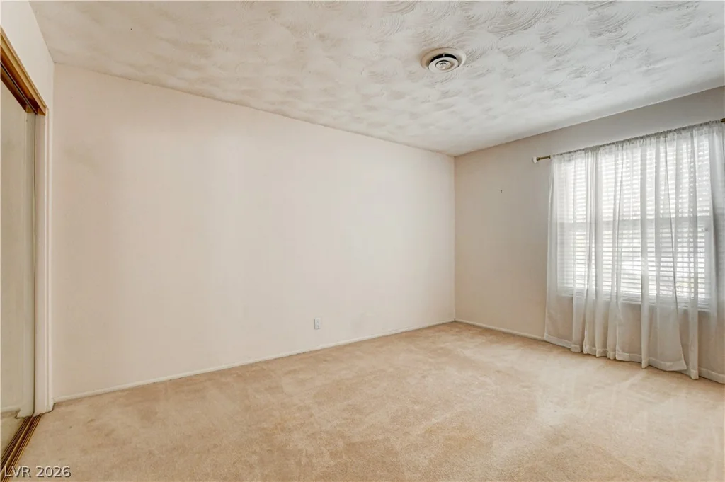 3753 Meadowcrest, Las Vegas, NV 89121