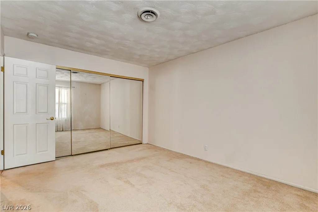 3753 Meadowcrest, Las Vegas, NV 89121