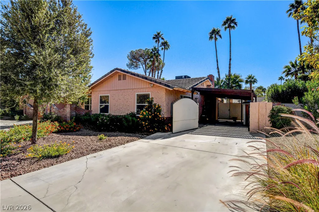 3753 Meadowcrest, Las Vegas, NV 89121