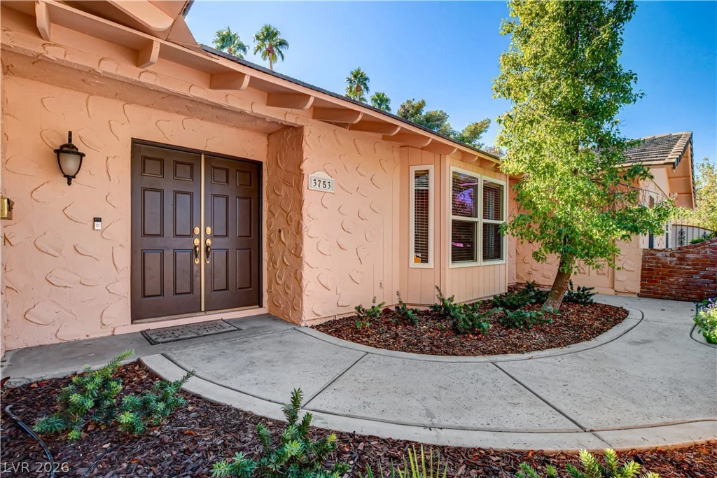 3753 Meadowcrest, Las Vegas, NV 89121