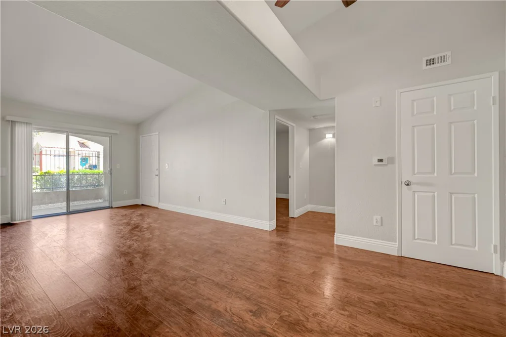 7885 Flamingo, Las Vegas, NV 89147