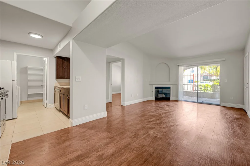 7885 Flamingo, Las Vegas, NV 89147