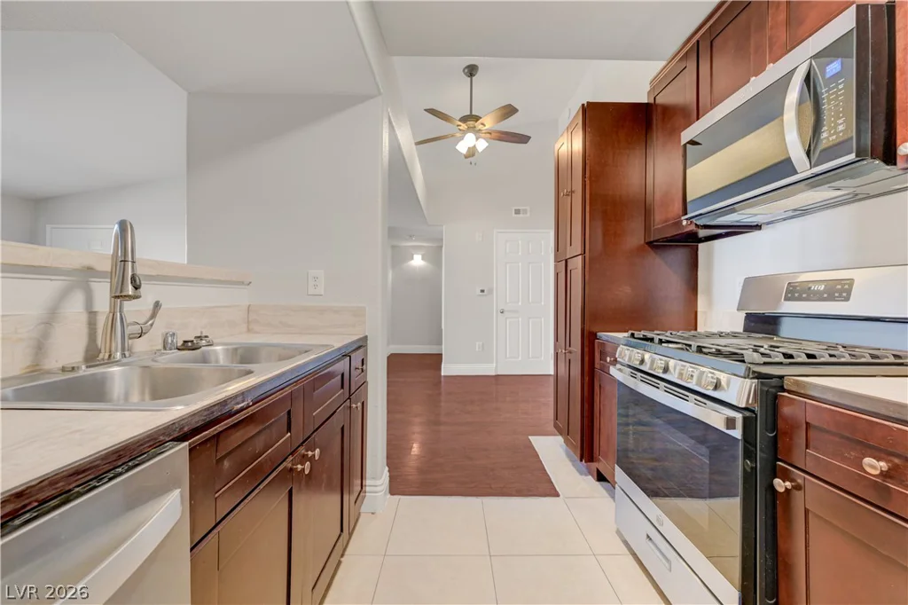 7885 Flamingo, Las Vegas, NV 89147