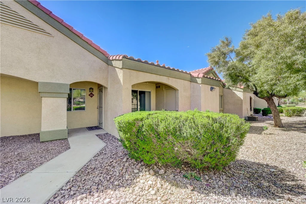 7885 Flamingo, Las Vegas, NV 89147