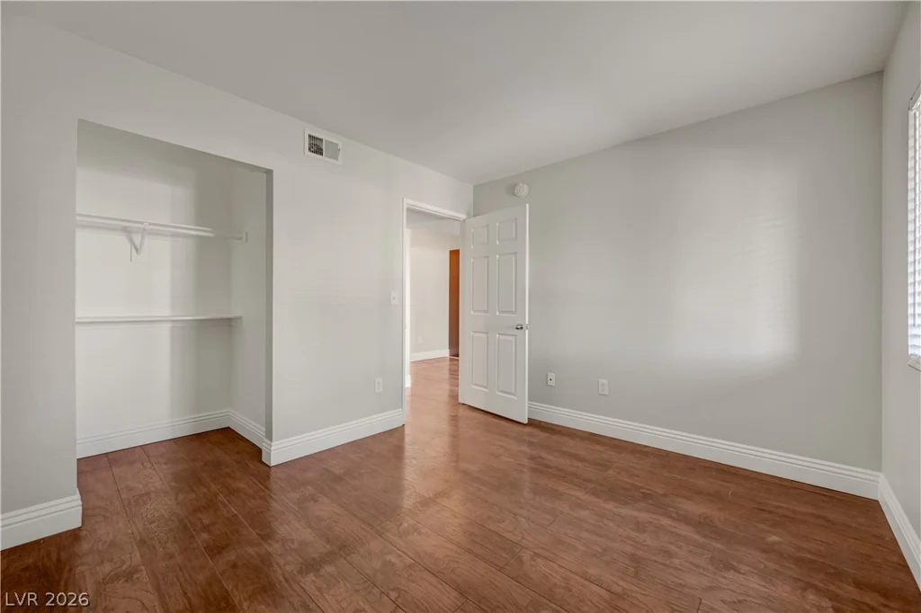 7885 Flamingo, Las Vegas, NV 89147
