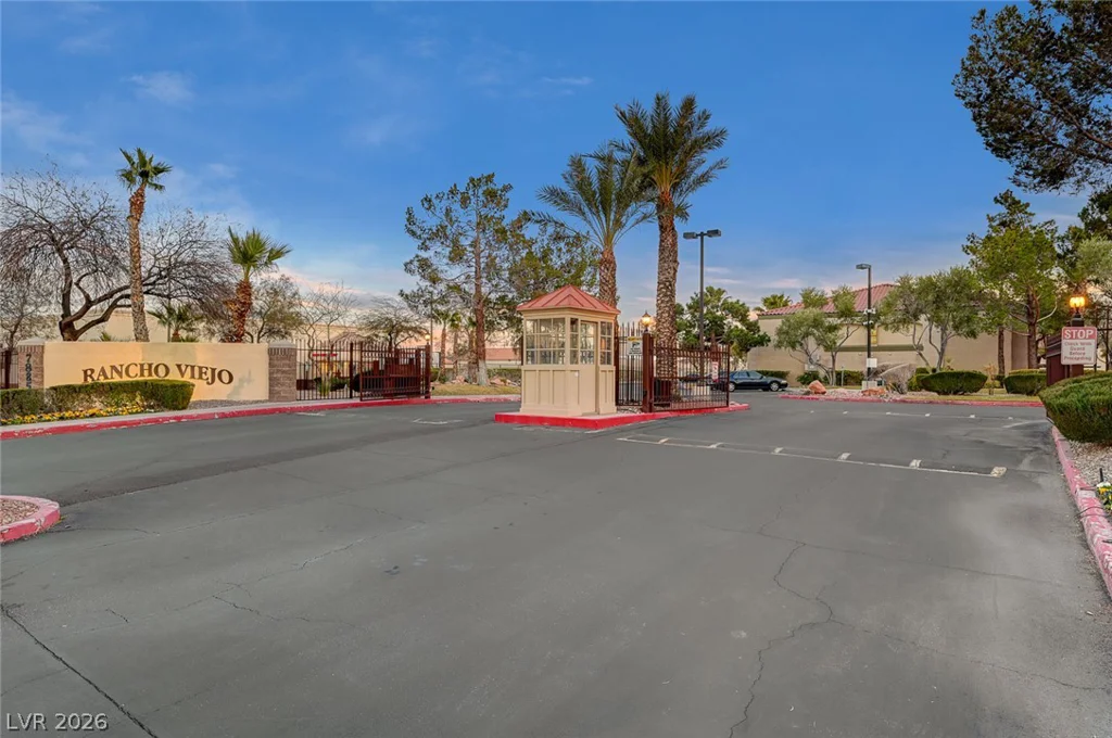 7885 Flamingo, Las Vegas, NV 89147