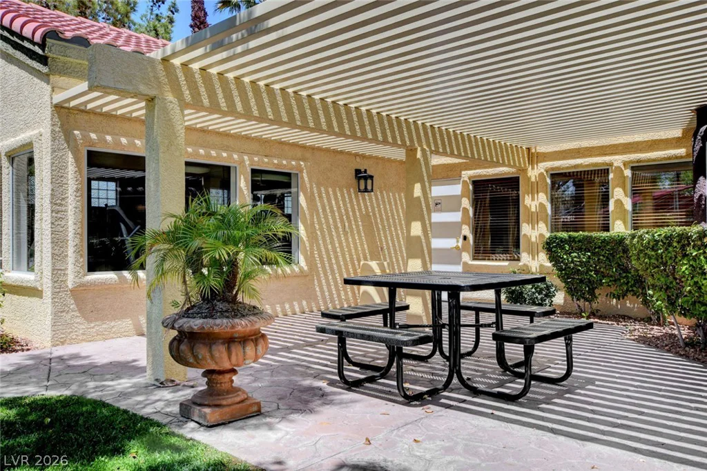 7885 Flamingo, Las Vegas, NV 89147