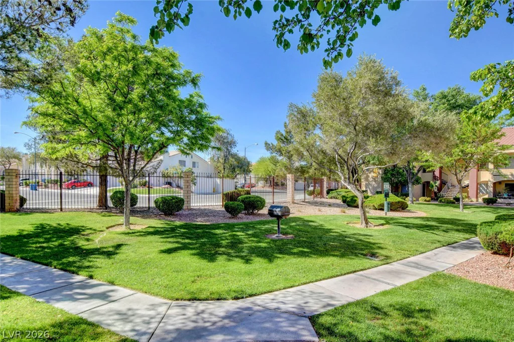 7885 Flamingo, Las Vegas, NV 89147