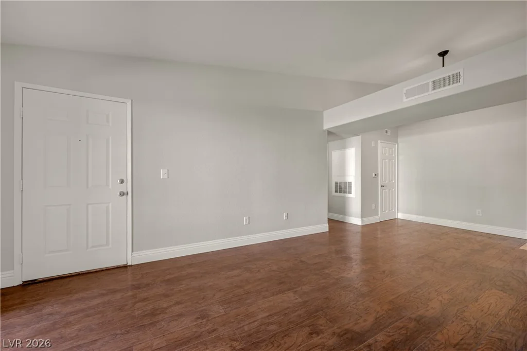 7885 Flamingo, Las Vegas, NV 89147