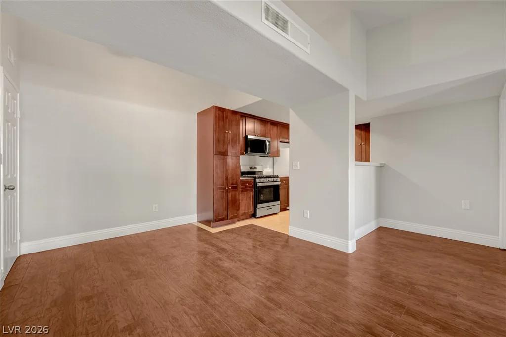 7885 Flamingo, Las Vegas, NV 89147