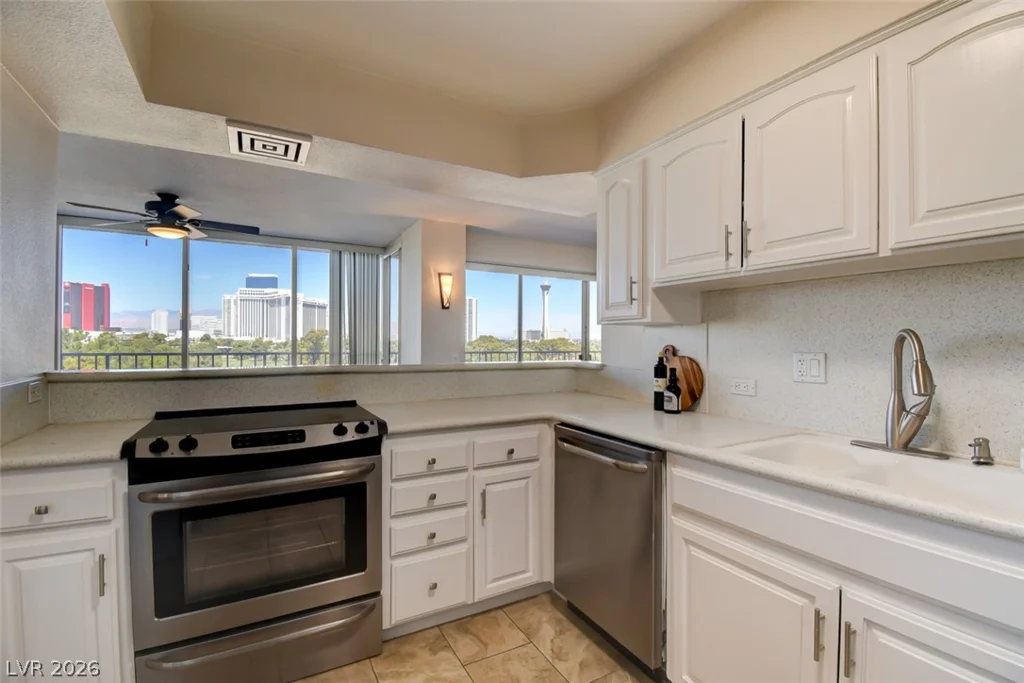 3111 Bel Air, Las Vegas, NV 89109