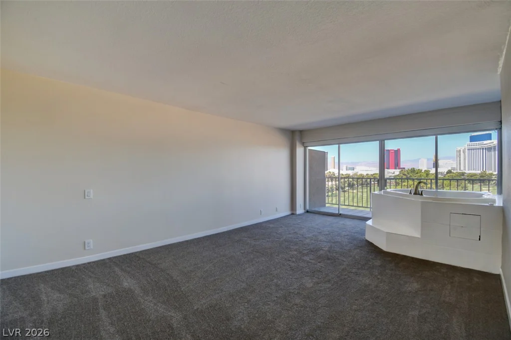 3111 Bel Air, Las Vegas, NV 89109